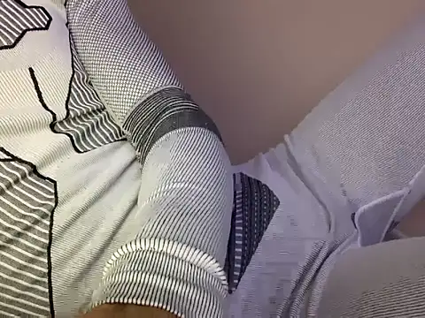 Snapshot of Just2Try chatting on December 20, 2025, 10:34 pm Just2Try online show from December 20, 2025, 10:34 pm