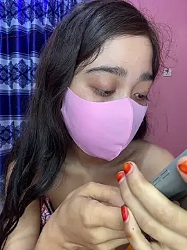 maya-Couple19 online show from April 9, 2026, 6:14 pm