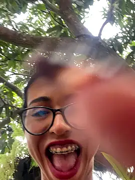 Emma  cumlovee online show from March 1, 2026, 9:48 pm