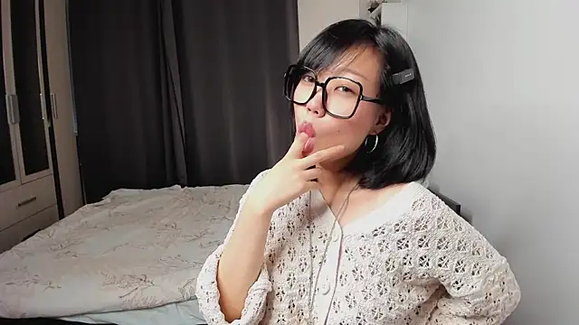  molly molly molly  online show from October 29, 2025, 10:36 am