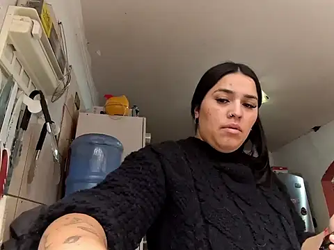 Snapshot of Denisutra777 chatting on April 10, 2026, 7:10 pm Denisutra777 online show from April 10, 2026, 7:10 pm