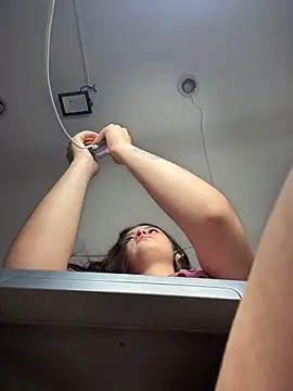 Gaby-Herrera online show from November 11, 2025, 9:20 pm