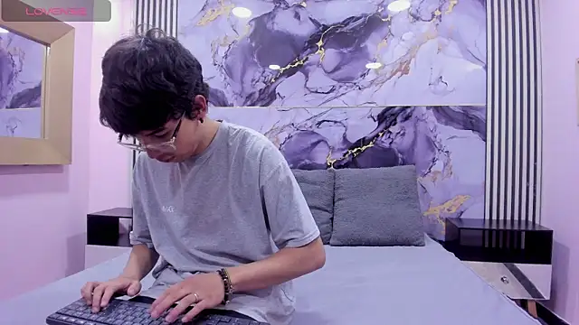 Desire Ecstasy online show from October 22, 2025, 1:32 pm