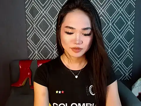 Snapshot of hugesignificant_69 chatting on October 10, 2025, 5:41 am hugesignificant 69 online show from October 10, 2025, 5:41 am