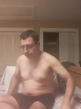 Gearsuit online show from April 19, 2026, 8:55 pm