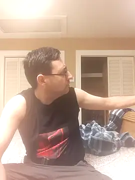 Gearsuit online show from October 17, 2025, 11:01 am