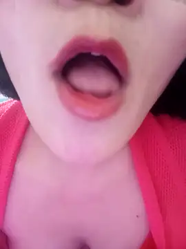 Snapshot of Thaohoa_love chatting on December 1, 2025, 8:53 pm Thaohoa love online show from December 1, 2025, 8:53 pm