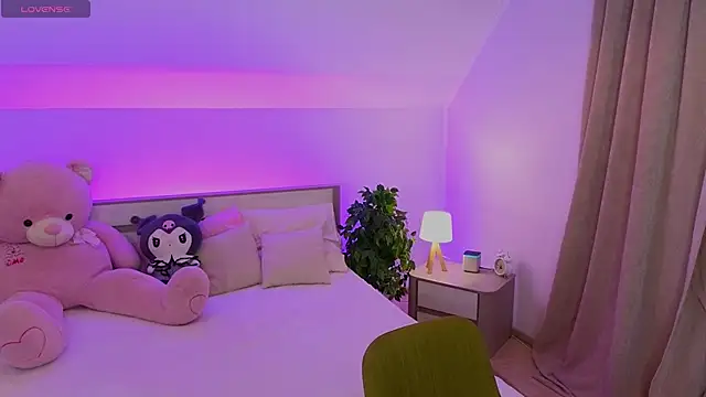 venomeowww   online show from November 22, 2025, 4:00 am