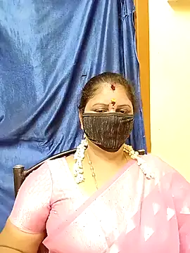 sushma26 online show from February 17, 2026, 4:37 pm