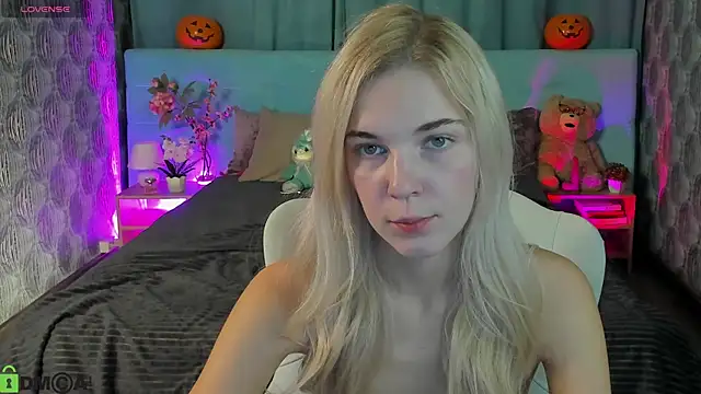 Aurora Bennet online show from October 22, 2025, 12:21 am