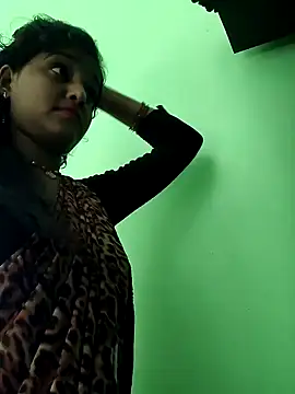 AnanyaKapoor89 online show from November 21, 2025, 7:29 am