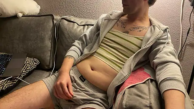 NoaTender online show from November 24, 2025, 7:47 pm