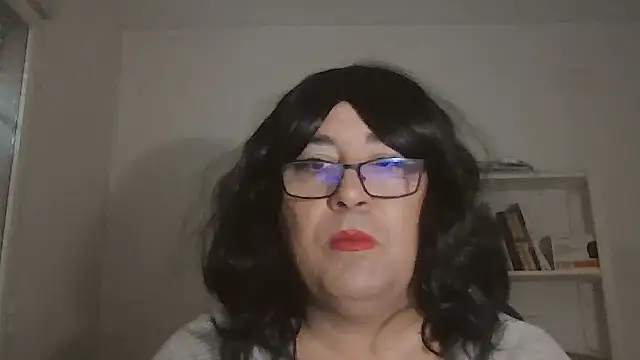 nataliacd online show from November 19, 2025, 3:34 pm