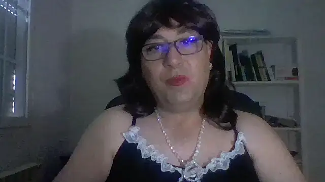 nataliacd online show from September 10, 2025, 3:11 pm