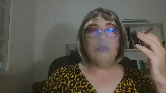 nataliacd online show from November 11, 2025, 4:46 pm