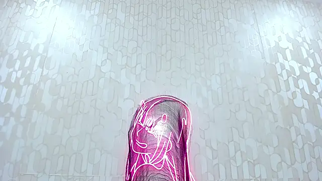 scarletross  online show from October 31, 2025, 12:13 pm