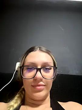 DivineDesireDuo online show from November 1, 2025, 10:58 pm