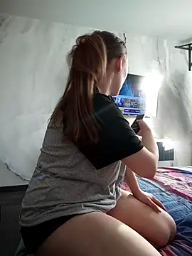 AlisaWyn online show from February 15, 2026, 10:03 am