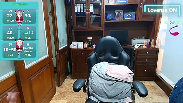 SexyRachel  online show from December 15, 2025, 12:00 pm