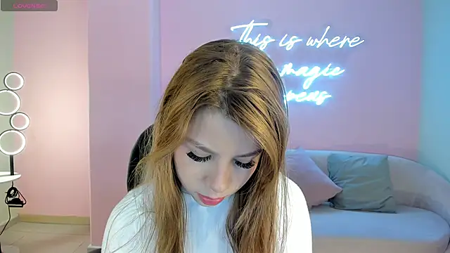 TiffannySins online show from April 12, 2026, 3:21 am