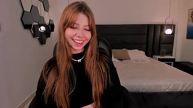 Snapshot of TiffannySins chatting on February 26, 2026, 3:06 am TiffannySins online show from February 26, 2026, 3:06 am