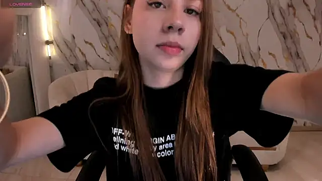 Snapshot of TiffannySins chatting on December 23, 2025, 3:06 am TiffannySins online show from December 23, 2025, 3:06 am