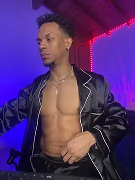 RickKrong  online show from November 9, 2025, 3:43 am