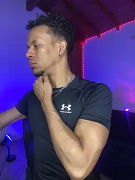 RickKrong  online show from November 18, 2025, 5:55 am