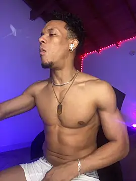 RickKrong  online show from November 14, 2025, 6:17 am