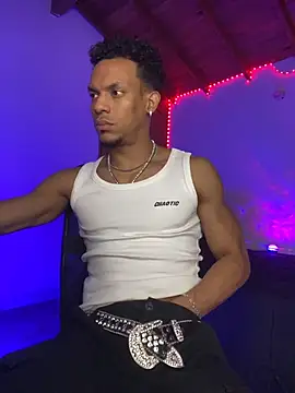 RickKrong  online show from November 15, 2025, 10:47 pm