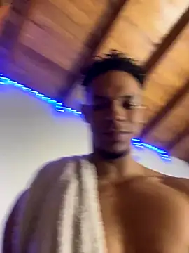 RickKrong  online show from October 26, 2025, 10:10 pm