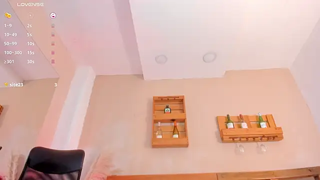  miss mia online show from October 20, 2025, 11:00 am