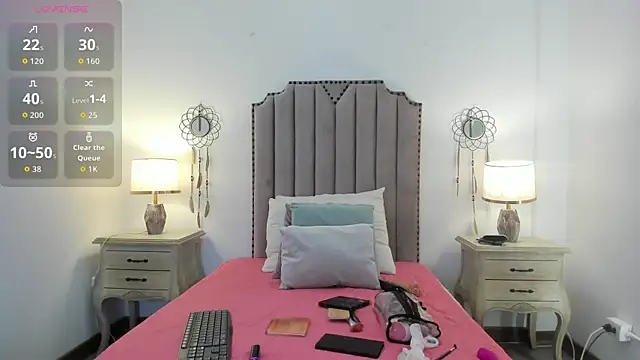 LanaFerrer online show from November 23, 2025, 7:46 pm