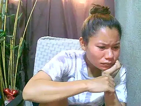 Sweeetgurll online show from April 23, 2026, 7:48 am