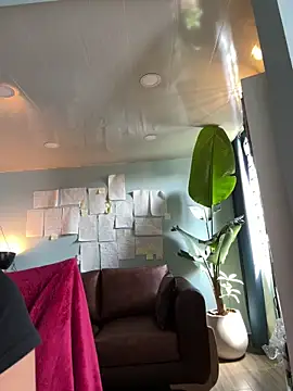 Snapshot of Canneela chatting on February 21, 2026, 7:05 pm Canneela online show from February 21, 2026, 7:05 pm