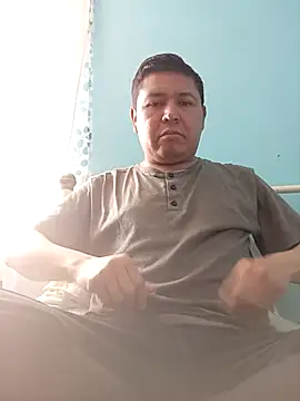 Snapshot of rgh11 chatting on November 17, 2025, 4:55 pm rgh11 online show from November 17, 2025, 4:55 pm