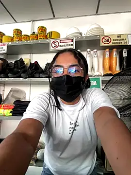 Kyra  Rose online show from November 20, 2025, 7:14 pm