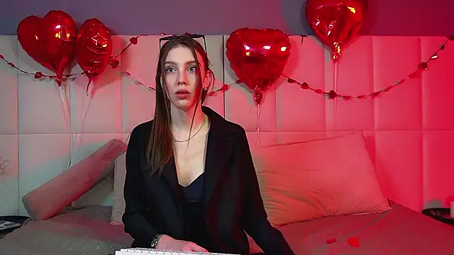 Snapshot of VeronicaVances chatting on February 12, 2026, 6:18 pm VeronicaVances online show from February 12, 2026, 6:18 pm