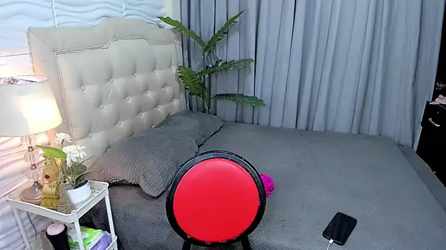 Snapshot of Patricia_Anderson chatting on November 24, 2025, 10:48 am Patricia Anderson online show from November 24, 2025, 10:48 am