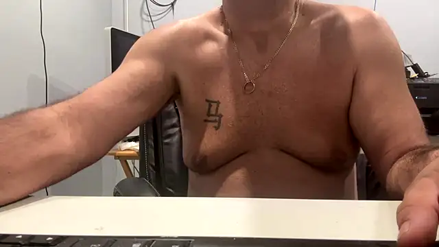 frankyjones8989 online show from November 20, 2025, 5:41 am