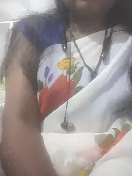 Snapshot of hotmahitha chatting on May 13, 2026, 12:39 am hotmahitha online show from May 13, 2026, 12:39 am