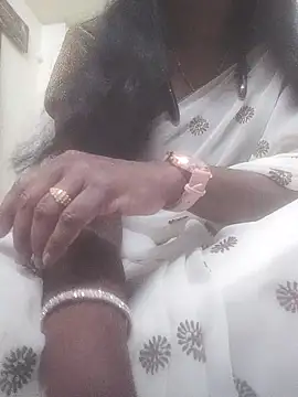Snapshot of hotmahitha chatting on May 28, 2026, 8:55 am hotmahitha online show from May 28, 2026, 8:55 am