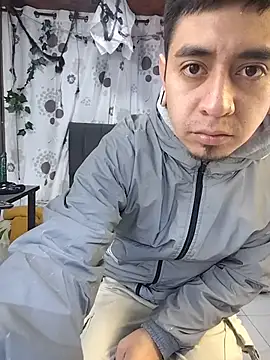 abnerdam01 online show from November 1, 2025, 12:21 pm