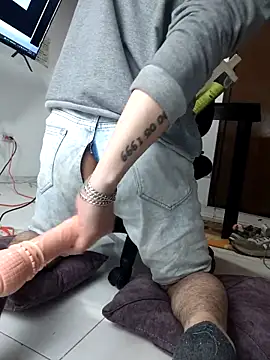 abnerdam01 online show from October 18, 2025, 4:25 am