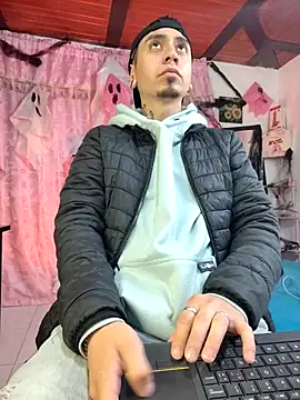 abnerdam01 online show from October 23, 2025, 1:21 pm