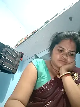 Snapshot of Rashi_cut chatting on September 15, 2025, 12:16 pm Rashi cut online show from September 15, 2025, 12:16 pm
