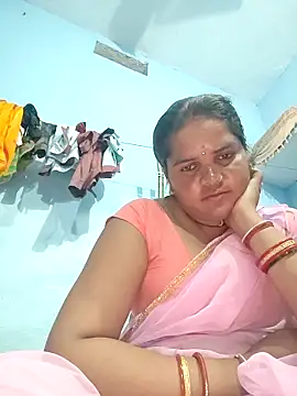 Snapshot of Rashi_cut chatting on October 8, 2025, 1:45 pm Rashi cut online show from October 8, 2025, 1:45 pm