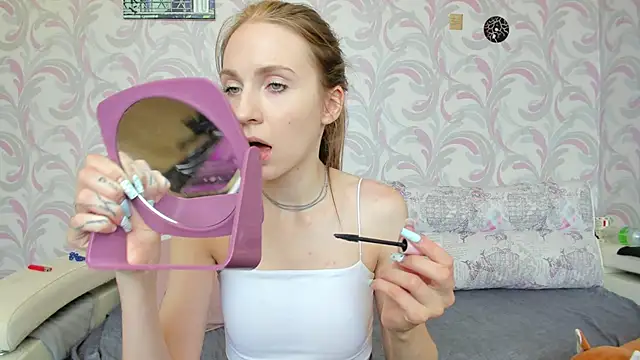 Kelly Gerzikaa online show from July 1, 2026, 4:57 am