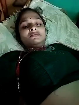 Snapshot of Sapna9685 chatting on November 16, 2025, 8:13 pm Sapna9685 online show from November 16, 2025, 8:13 pm