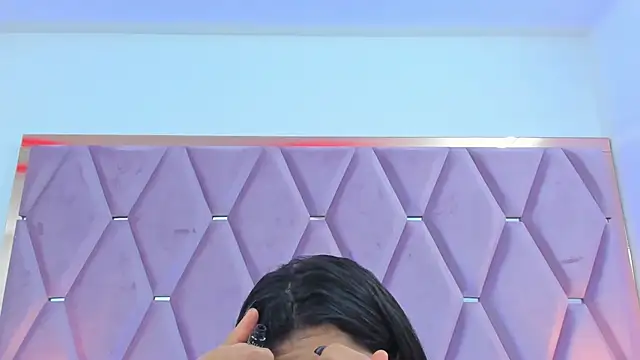 MaskedGirl  online show from October 19, 2025, 1:03 pm